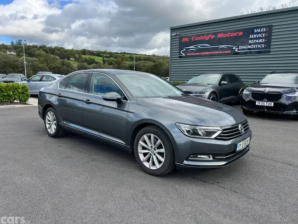 Volkswagen Passat Saloon, Diesel, 2017, Grey