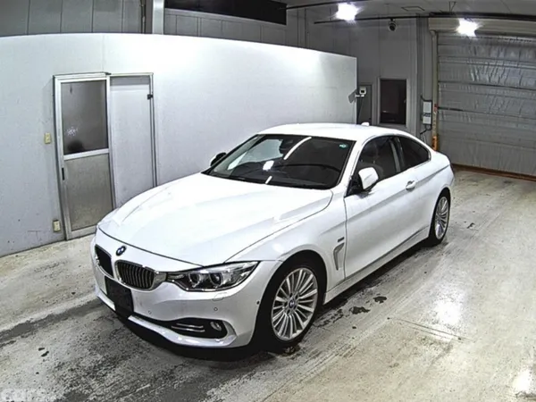 BMW 4-Series Coupe, Petrol, 2015, White