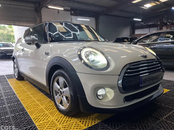 Mini Cooper Hatchback, Petrol, 2016, White