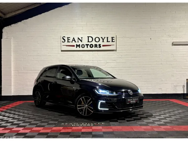 Volkswagen Golf Hatchback, Petrol Plug-in Hybrid, 2018, Black