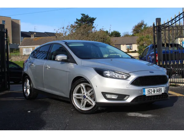 Ford Focus Hatchback, Petrol, 2015, Silver