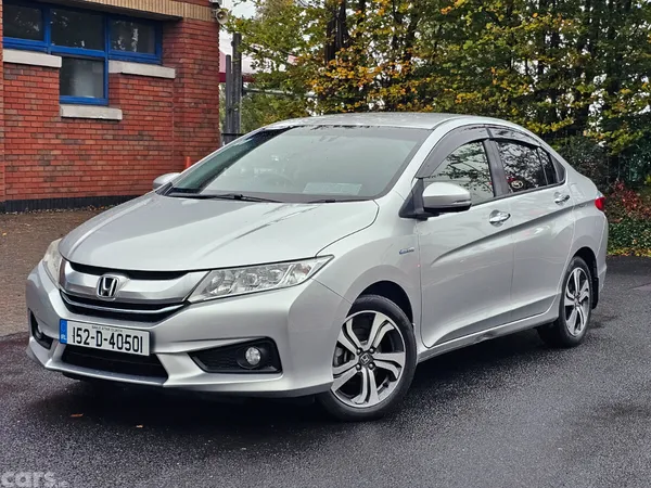 Honda Grace Saloon, Petrol Hybrid, 2015, Grey