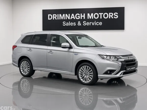 Mitsubishi Outlander SUV, Petrol Plug-in Hybrid, 2018, Silver