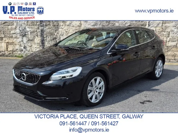Volvo V40 Hatchback, Petrol, 2020, Black