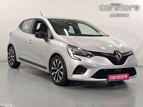 Renault Clio Hatchback, Petrol, 2023, Grey