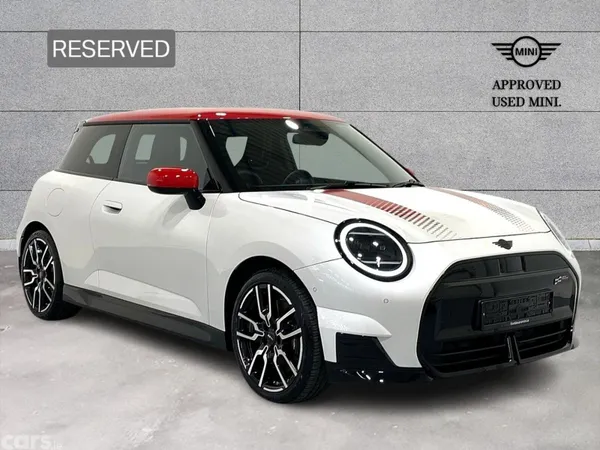Mini Cooper Hatchback, Electric, 2025, White