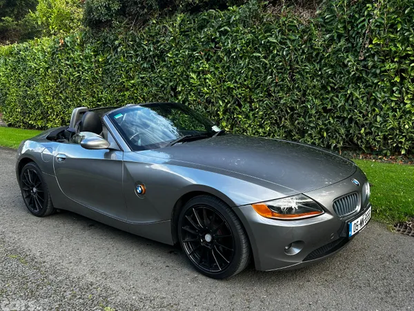 BMW Z4 Convertible, Petrol, 2005, Grey