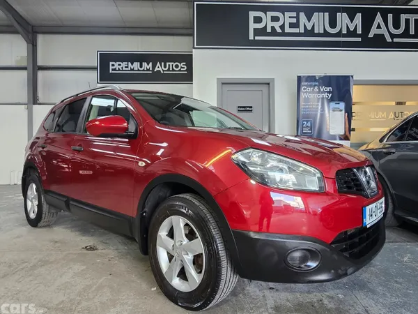 Nissan Qashqai+2 MPV, Diesel, 2014, Red