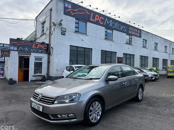 Volkswagen Passat Saloon, Diesel, 2012, Brown