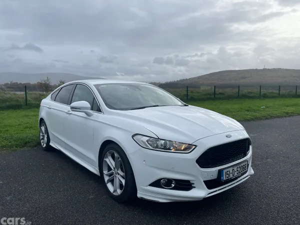Ford Mondeo Hatchback, Diesel, 2015, White