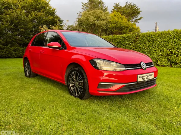 Volkswagen Golf Hatchback, Diesel, 2017, Red