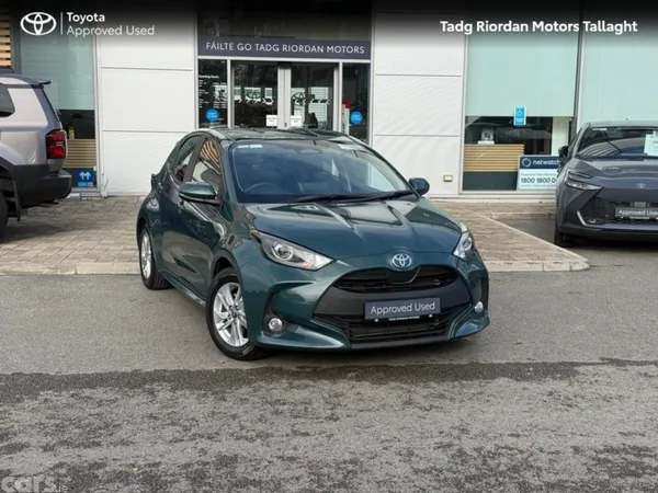 Toyota Yaris Hatchback, Petrol Hybrid, 2026, Green