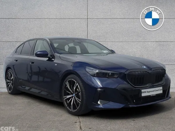 BMW 5-Series Saloon, Petrol Plug-in Hybrid, 2024, Blue