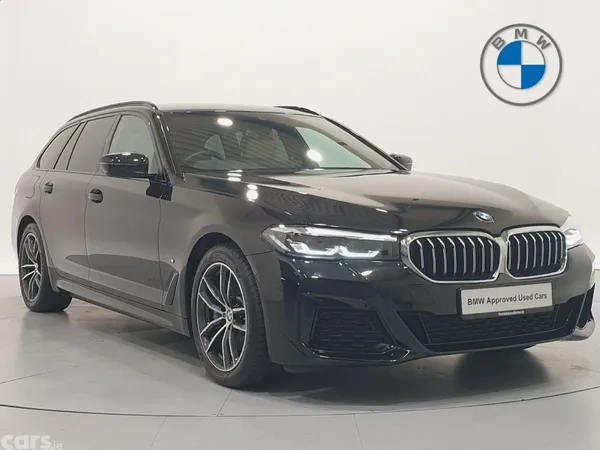 BMW 5-Series Estate, Petrol Plug-in Hybrid, 2021, Black