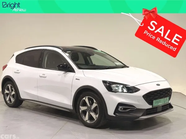 Ford Focus Hatchback, Petrol, 2021, White