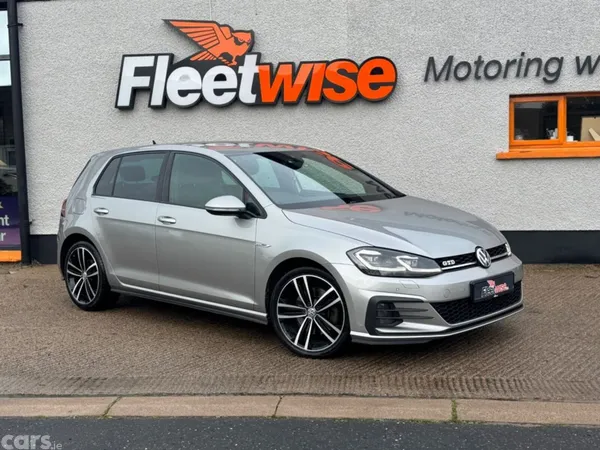 Volkswagen Golf Hatchback, Diesel, 2019, Silver