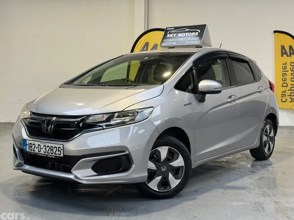 Honda Fit Hatchback, Petrol Hybrid, 2018, Silver