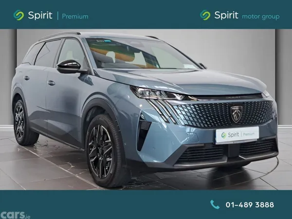 Peugeot 5008 MPV, Petrol Hybrid, 2026, Blue