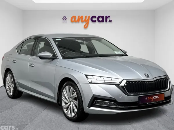 Skoda Octavia Saloon, Petrol, 2021, Grey