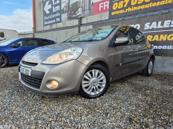 Renault Clio Hatchback, Petrol, 2011, Gold