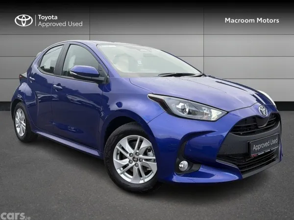 Toyota Yaris Hatchback, Petrol Hybrid, 2026, Blue