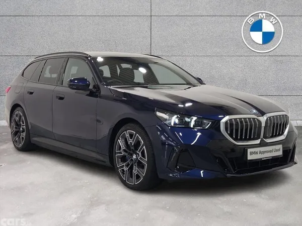 BMW 5-Series Estate, Petrol Plug-in Hybrid, 2026, Blue
