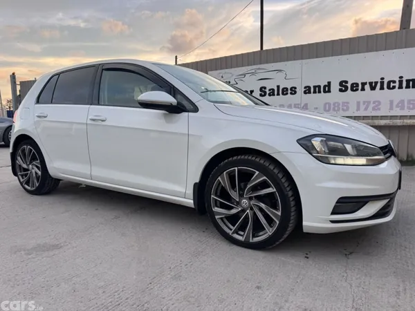 Volkswagen Golf Estate, Diesel, 2018, White