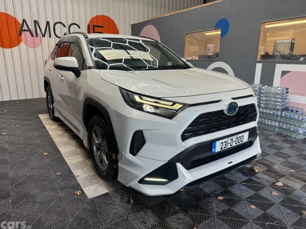 Toyota RAV4 SUV, Petrol Hybrid, 2023, White