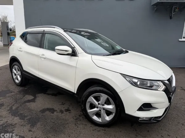 Nissan Qashqai MPV, Petrol, 2021, White