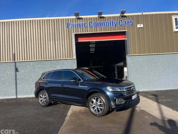 Volkswagen Touareg SUV, Diesel, 2021, Blue