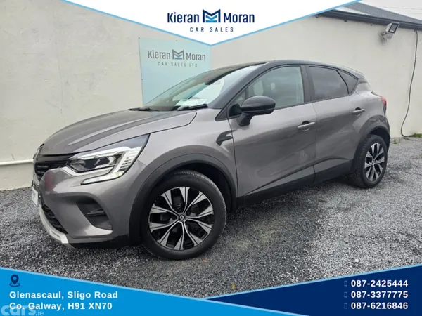 Renault Captur Hatchback, Petrol, 2023, Grey