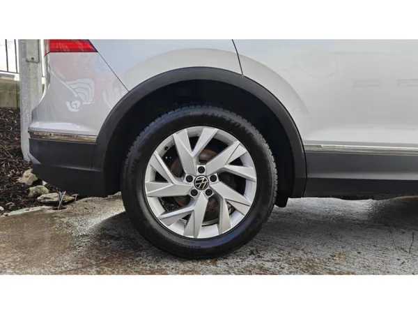 Volkswagen Tiguan SUV, Diesel, 2023, Grey
