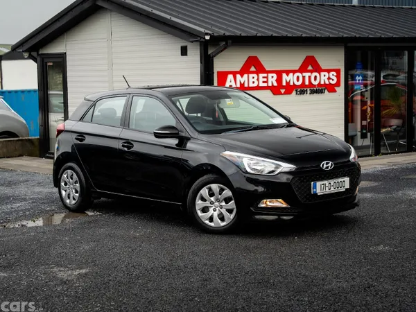 Hyundai i20 Hatchback, Petrol, 2017, Black