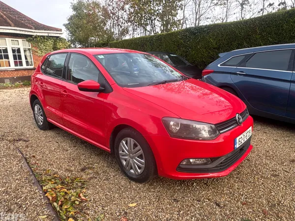 Volkswagen Polo Hatchback, Petrol, 2015, Red