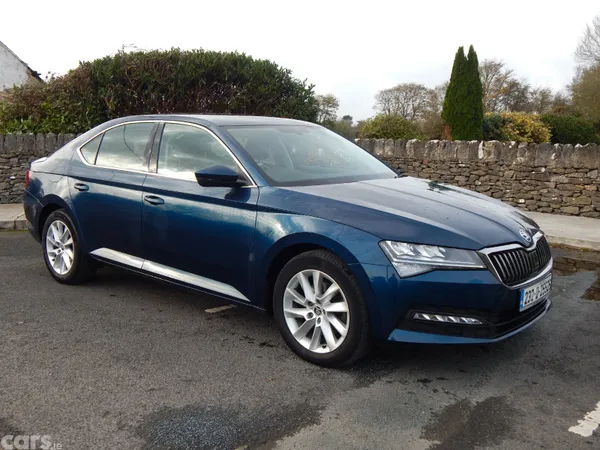 Skoda Superb Saloon, Diesel, 2023, Blue