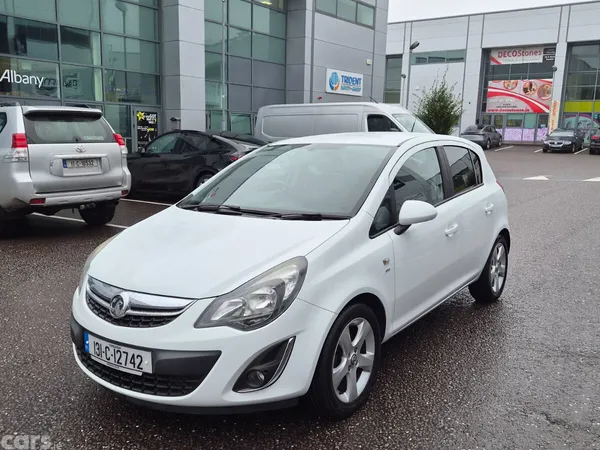 Vauxhall Corsa Hatchback, Petrol, 2013, White