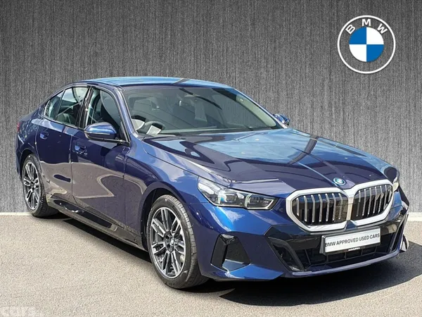 BMW 5-Series Saloon, Petrol Plug-in Hybrid, 2026, Blue