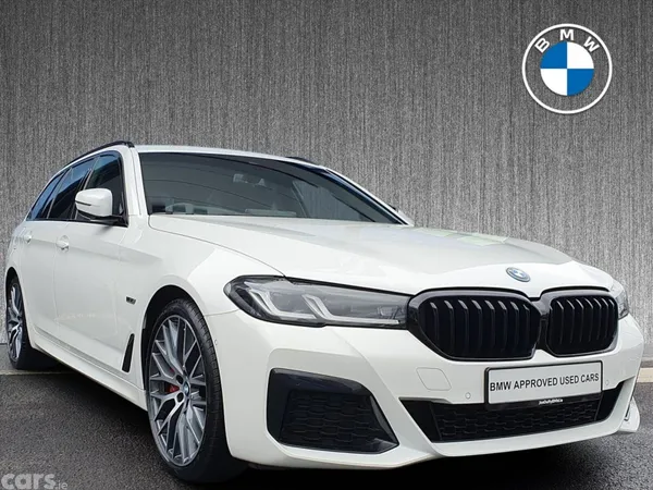 BMW 5-Series Estate, Petrol Plug-in Hybrid, 2023, White