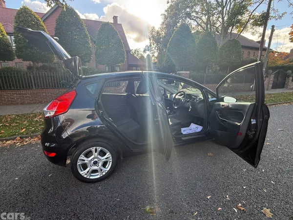 Ford Fiesta Hatchback, Petrol, 2015, Black
