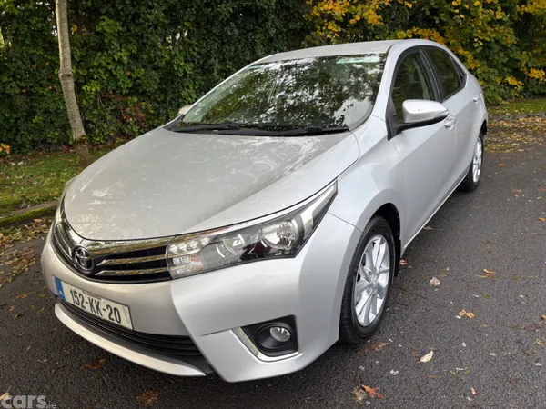 Toyota Corolla Saloon, Diesel, 2015, Silver