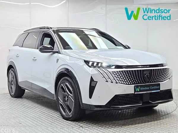 Peugeot 5008 SUV, Electric, 2025, White