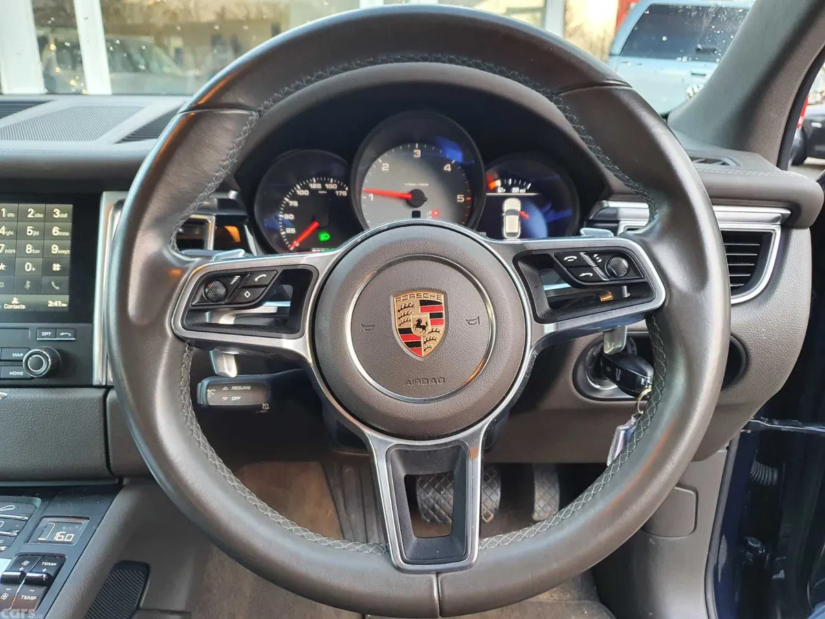 Porsche Macan SUV, Diesel, 2016, Blue