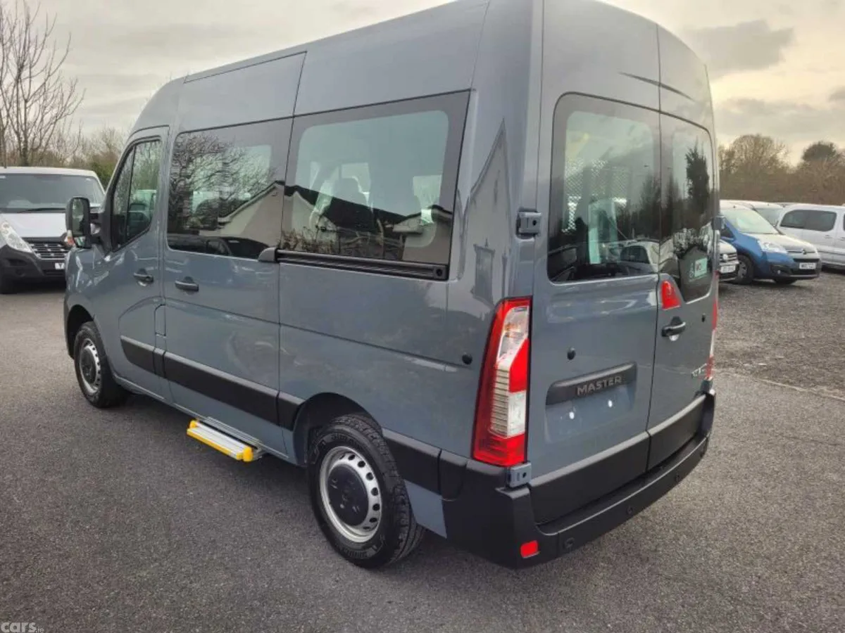 Renault Master MPV, Diesel, 2026, Grey