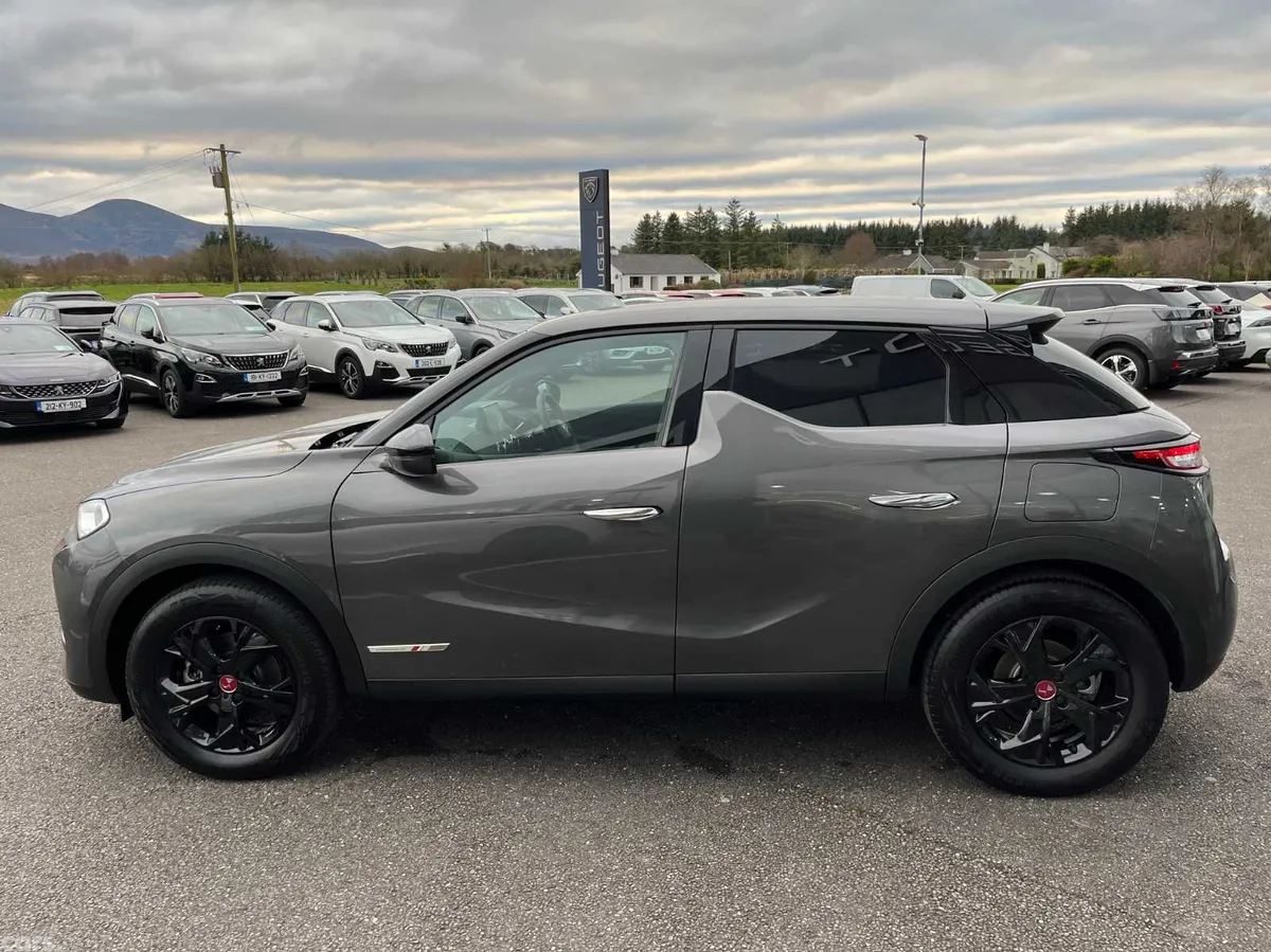 DS Automobiles DS 3 MPV, Electric, 2023, Grey