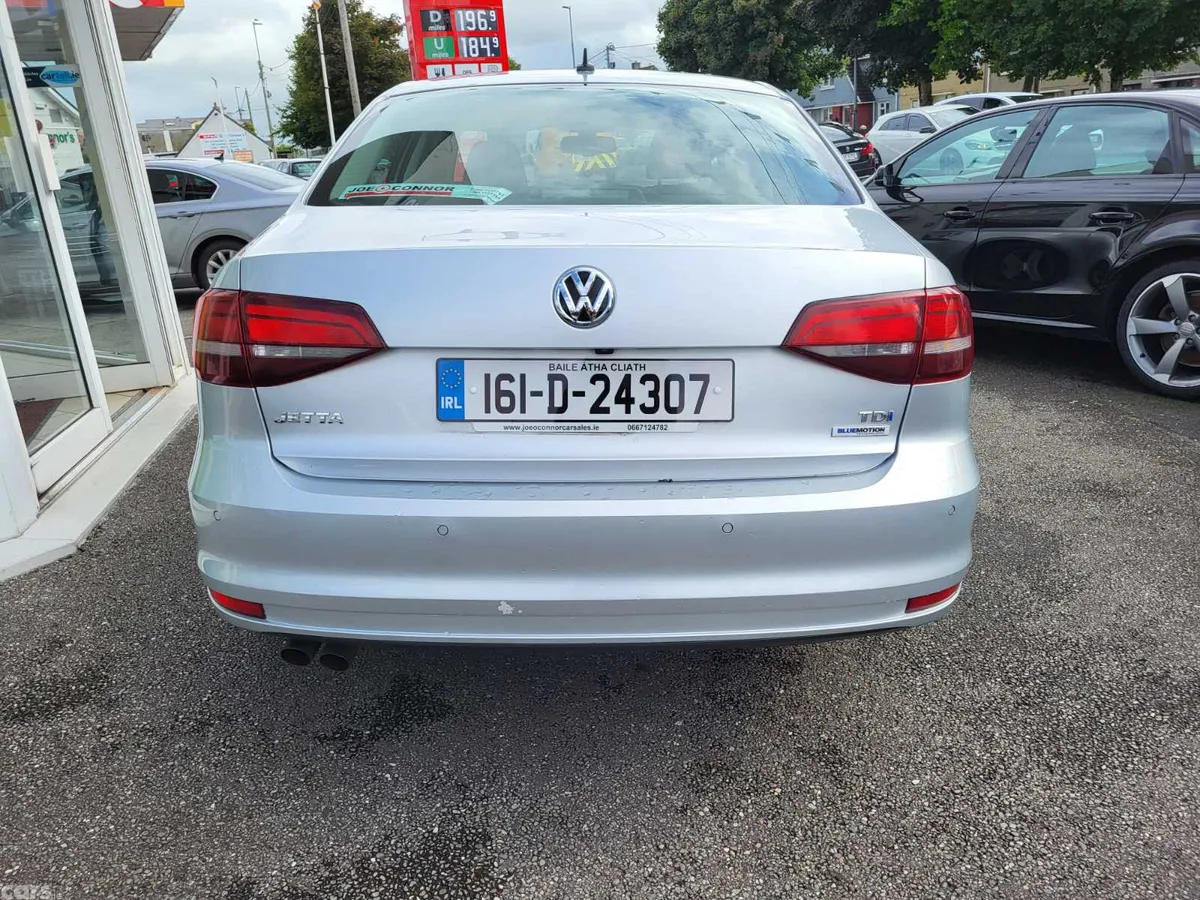 Volkswagen Jetta Saloon, Diesel, 2016, Silver
