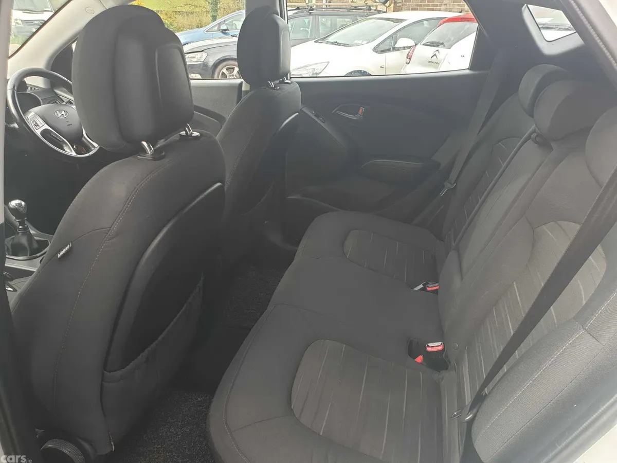 Hyundai ix35 SUV, Diesel, 2016, White