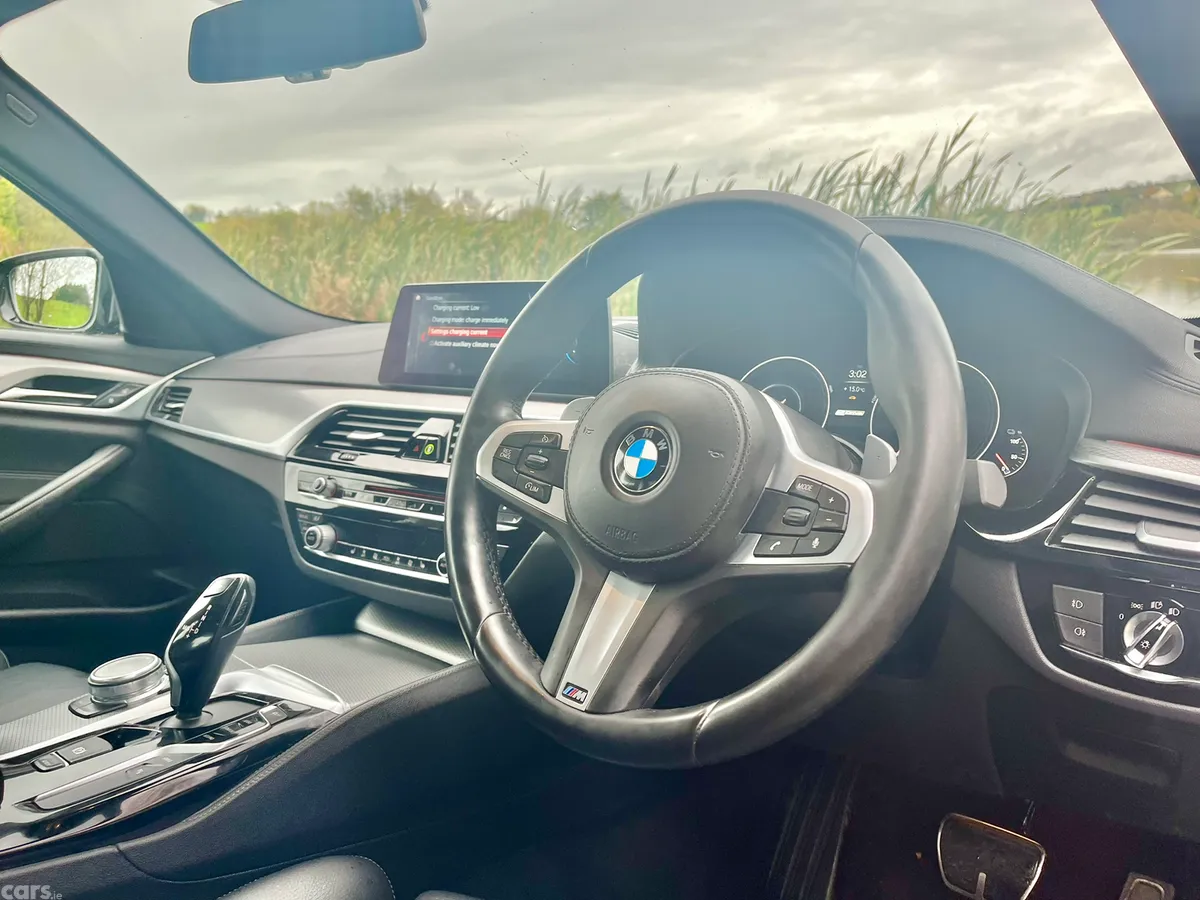 BMW 5-Series Saloon, Petrol Plug-in Hybrid, 2018, Grey