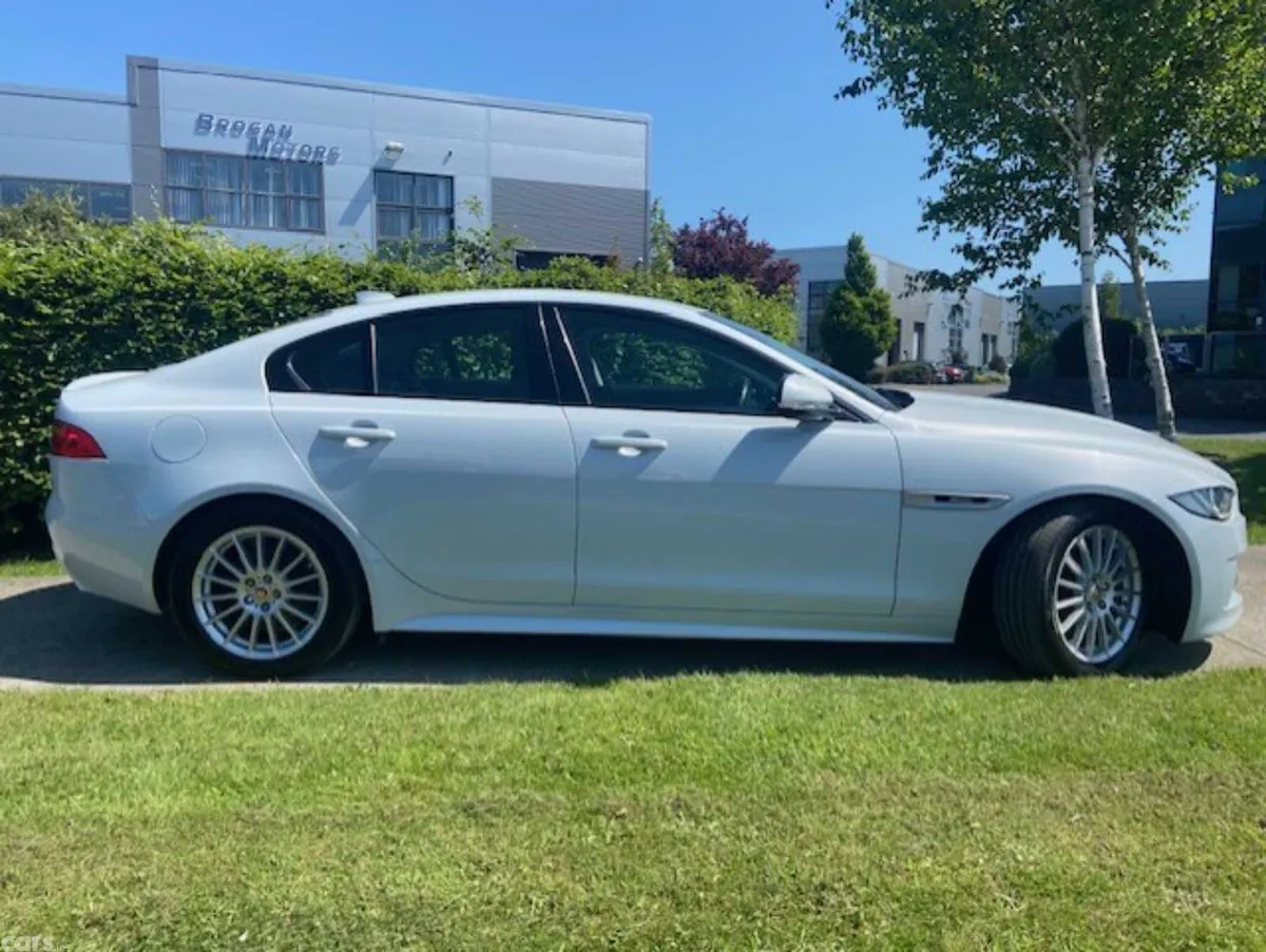 Jaguar XE Saloon, Diesel, 2018, White