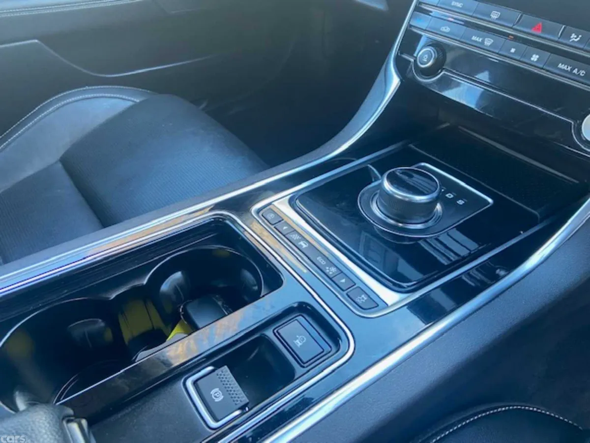 Jaguar XE Saloon, Diesel, 2018, White