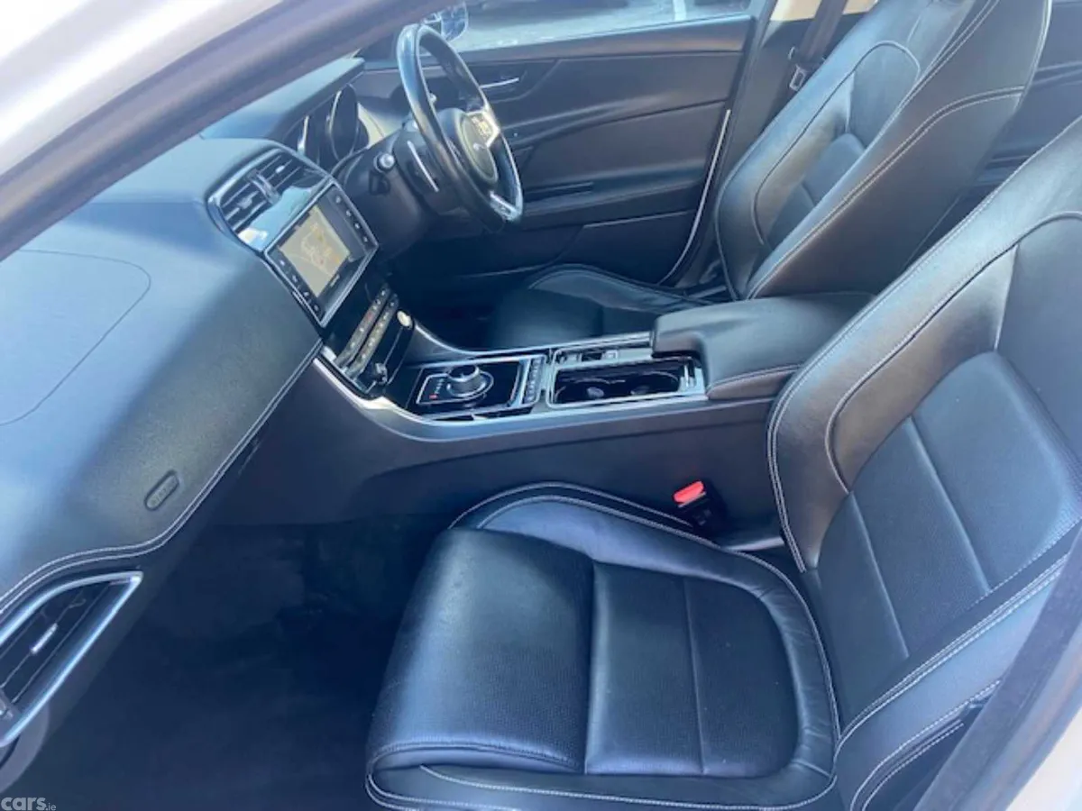 Jaguar XE Saloon, Diesel, 2018, White